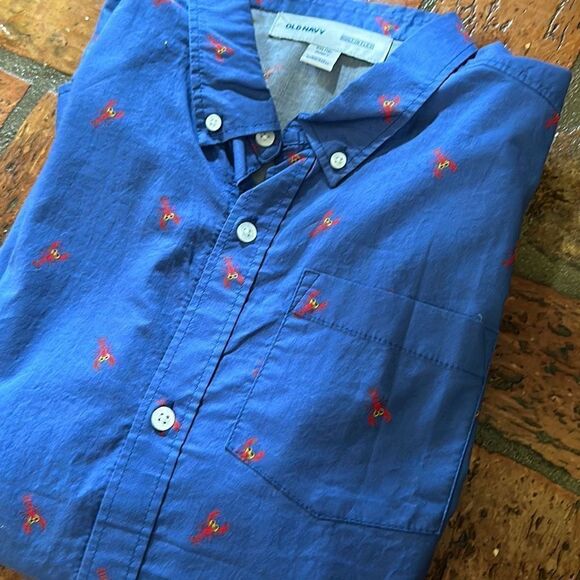 Old Navy Lobster Print Button Down NWT - Picture 4 of 10